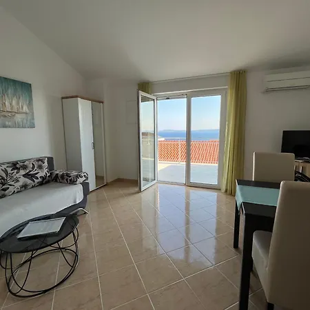 Apartment Emil Trogir
